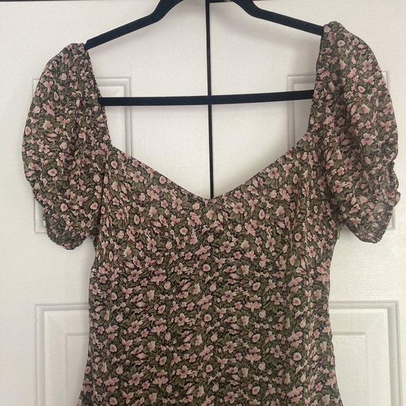 Missguided Black Floral Print Milkmaid Split Midaxi Dress - Picture 2 of 7